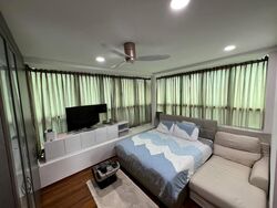 The Silver Spurz (D19), Semi-Detached #471229311